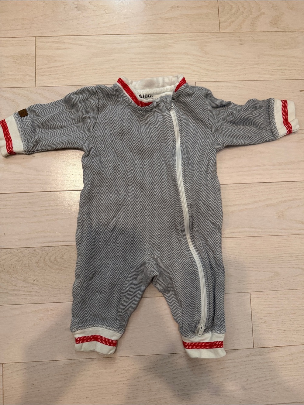 Juddlies 0-3 footie Herringbone Zip